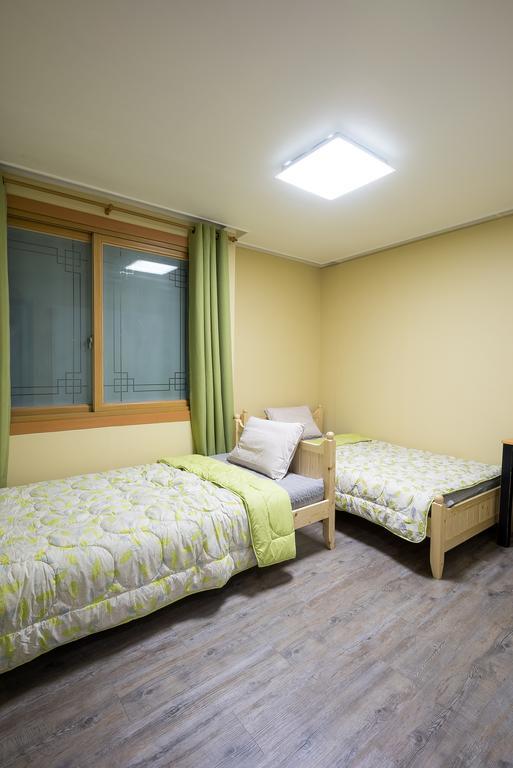Wooju House Guest house