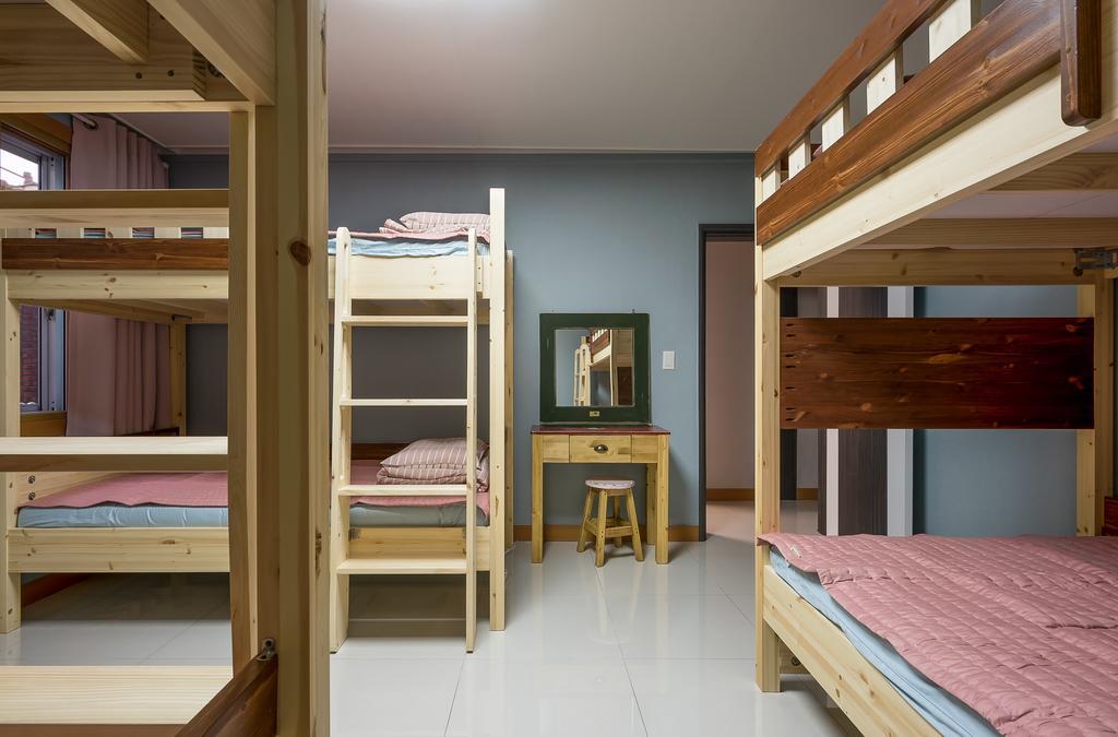 Guest house Wooju House 2*